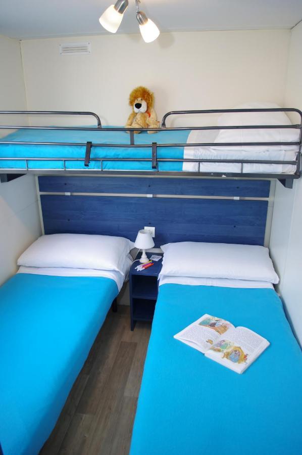 Happy Camp Mobile Homes In Camping Village Rosapineta Rosolina Mare Exterior foto