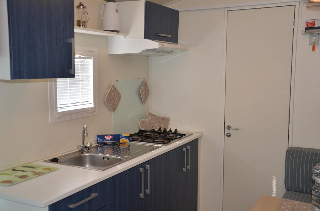 Happy Camp Mobile Homes In Camping Village Rosapineta Rosolina Mare Exterior foto