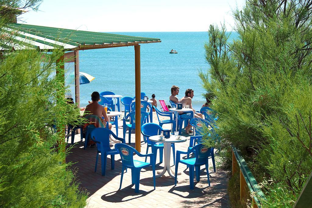 Happy Camp Mobile Homes In Camping Village Rosapineta Rosolina Mare Exterior foto